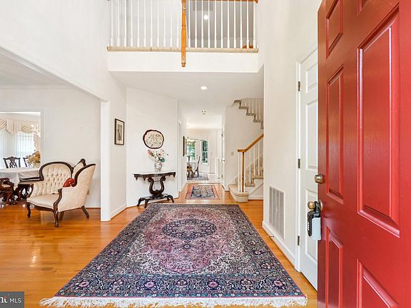 3rd image of 11103 Luttrell Ln