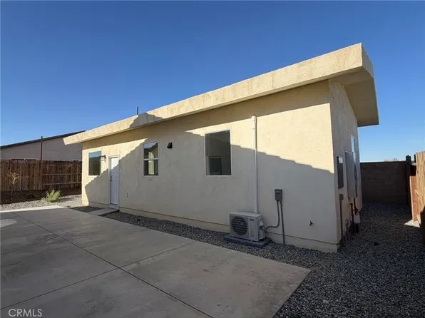 11516 Juliana Dr, Adelanto, CA