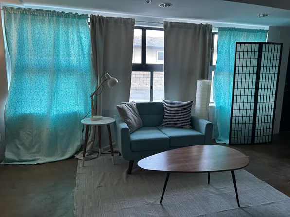 (undisclosed Address), Los Angeles, CA 90039