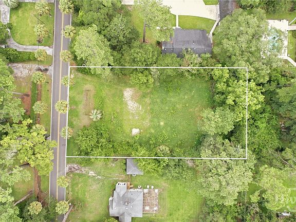3rd image of 2615 Norwood Avenue