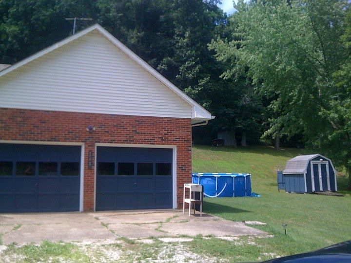 Garage & storage shed