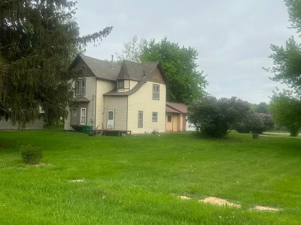 402 7th St, Kensett, IA 50448