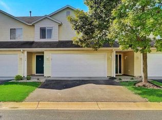 1328 Willow Trl, Farmington, MN 55024