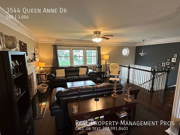 4th image of 3544 Queen Anne Dr