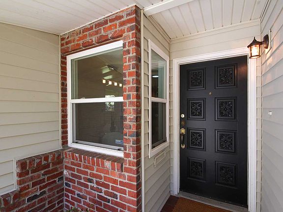 3rd image of 5209 Sandburg Dr