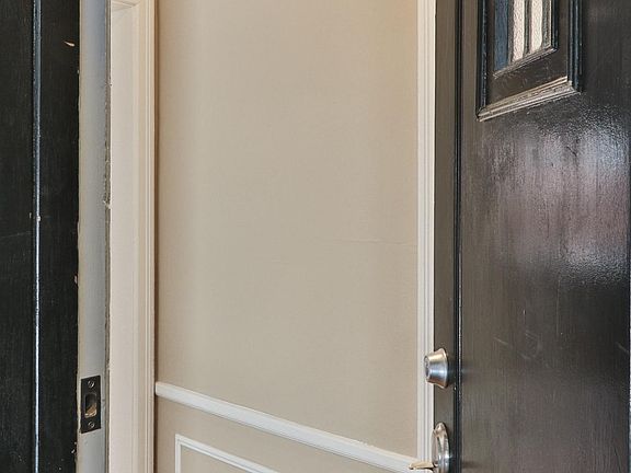 3rd image of 7545 Oxford Dr APT 1W