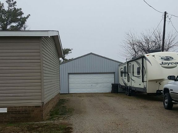 3rd image of 3382 W State Highway 136