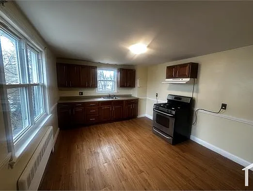 296 Wood Ave #2 — Photo 1