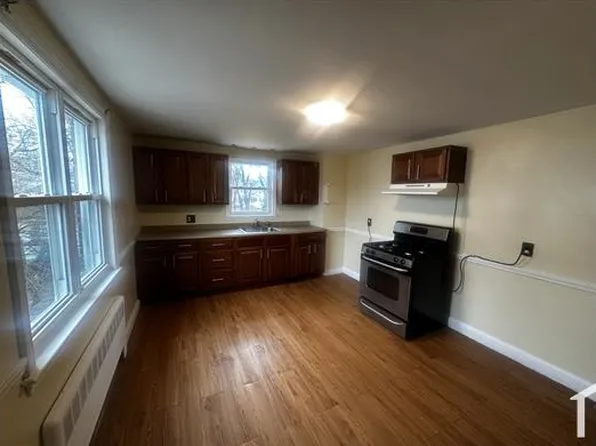 296 Wood Ave APT 2, Hyde Park, MA 02136