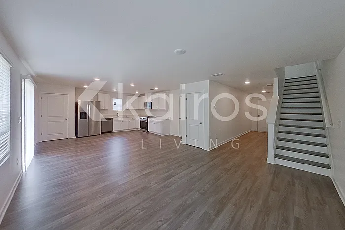 132 George Oxford Dr — Photo 3