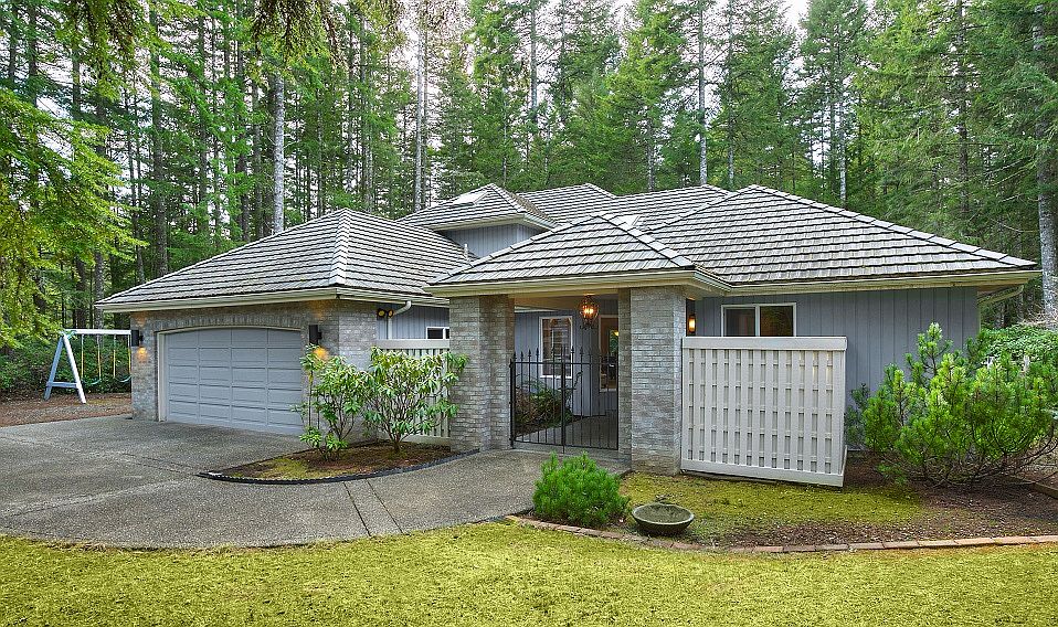 1st image of 6868 McCormick Woods Dr SW