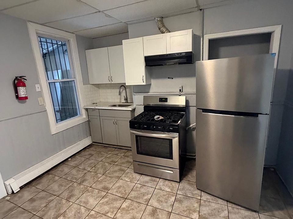 1st image of 219 Magnolia Ave #3R