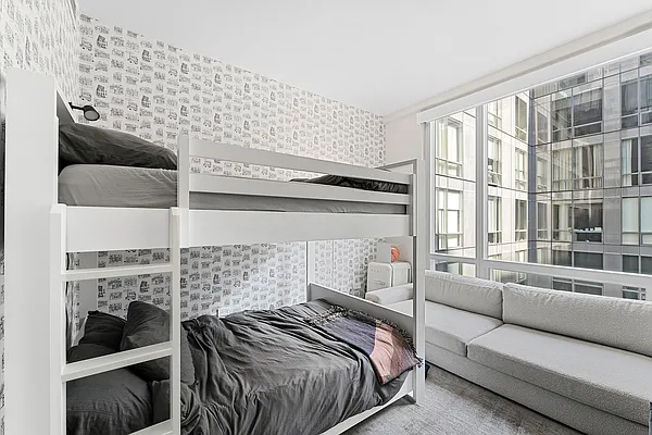 Rented by Edward Seisdedos, LREB | media 17