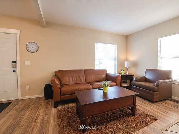 5th image of 3316 6th Avenue