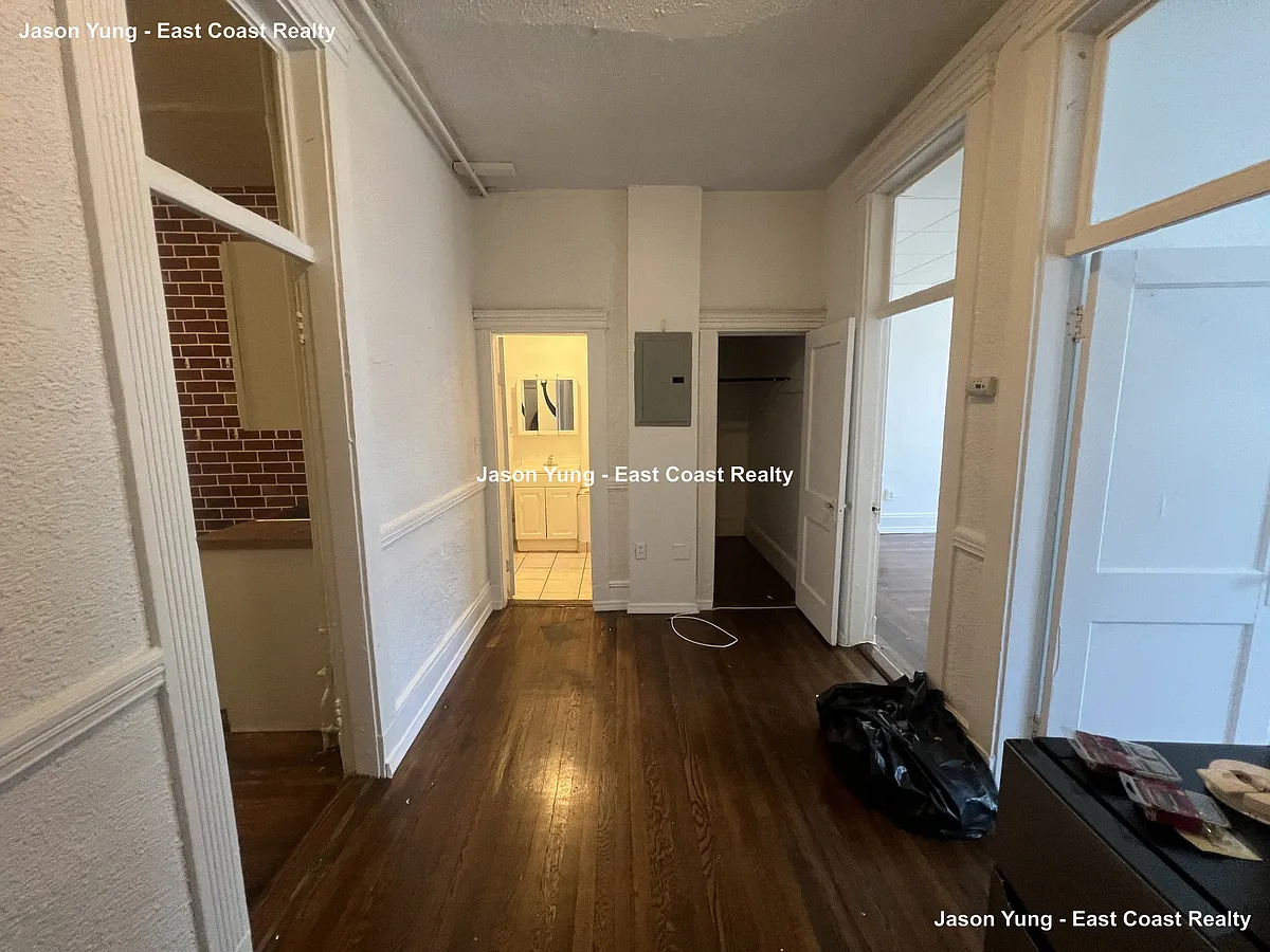 Building Photo - 238 Hemenway St #4