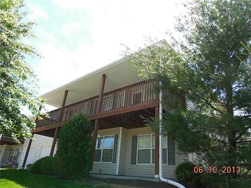 4th image of 12520 E 39th Ter S #31