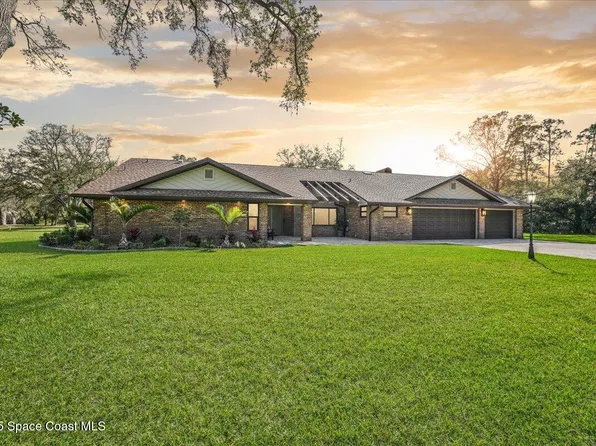 225 Campbell Dr, West Melbourne, FL 32904