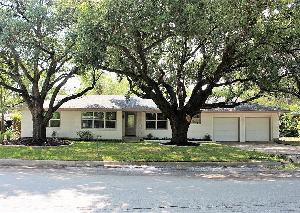 1st image of 3817 Norton Dr