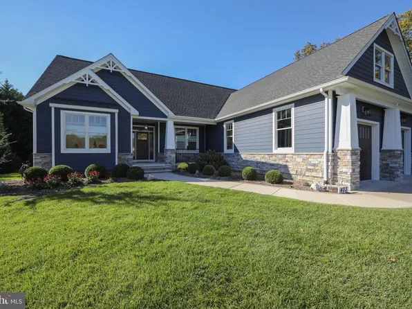 403 Winterberry Ln, Hammonton, NJ 08037
