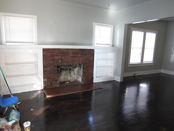 3rd image of 1033 Kayton Ave