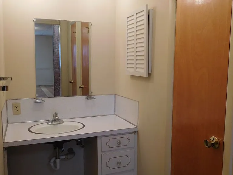 140 Snider Ave — Photo 17