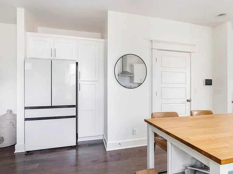 2423A Inga St — Photo 10
