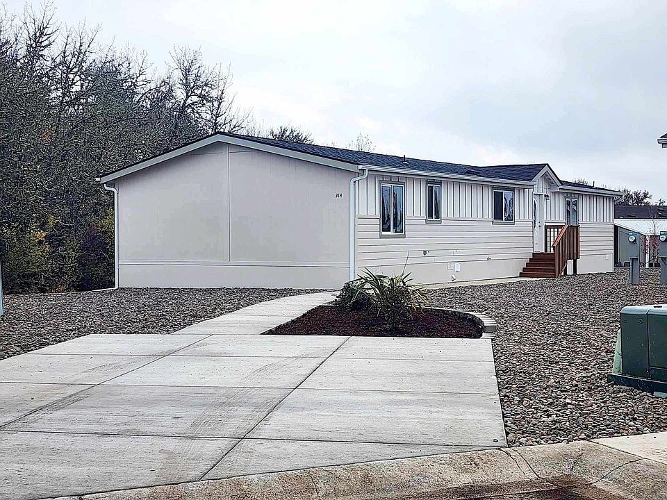 1st image of 1284 N 19th St #214