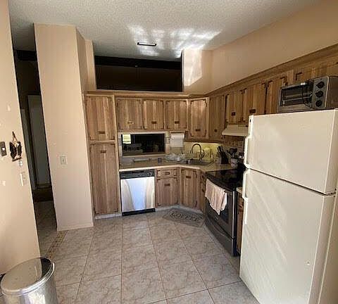2nd image of 1027 Green Pine Blvd APT G