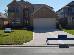 2254 Oak Circle Dr, Conroe, TX 77301