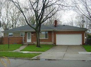 23028 Petersburg Ave, Eastpointe, MI
