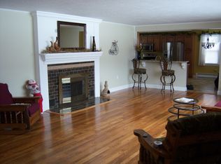 653 Northampton St, Holyoke, MA 01040