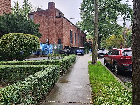 Rented by null | media 8