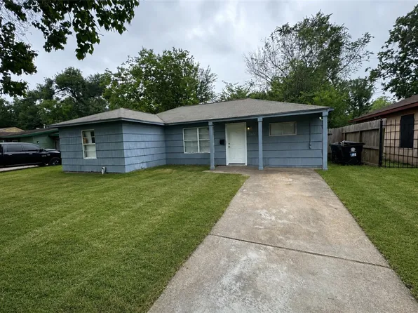 5122 Windemere St, Houston, TX 77033