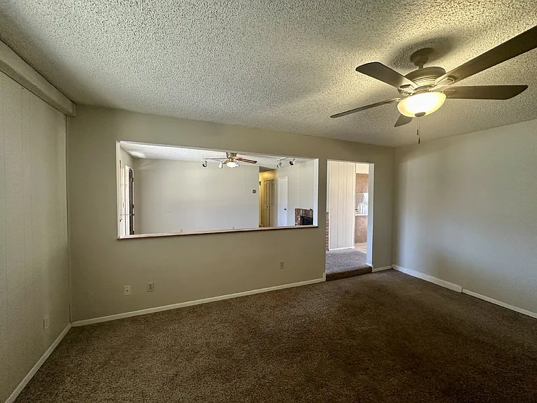 366 W Tamarack Ln — Photo 10