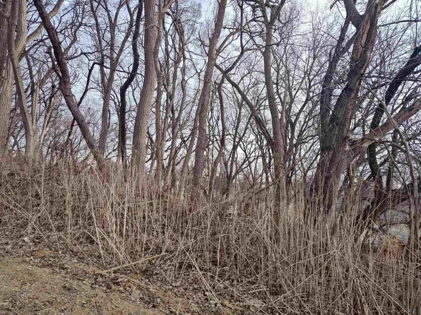 4228 Madison St, Sioux City, IA 51108