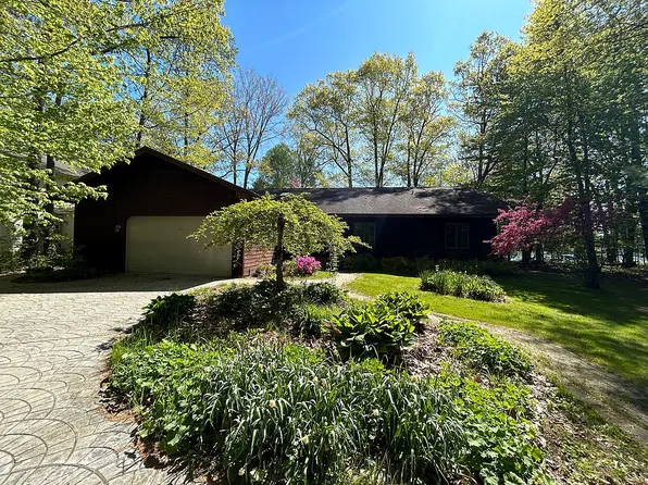 7208 Cedar Lake Rd, Oscoda, MI 48750