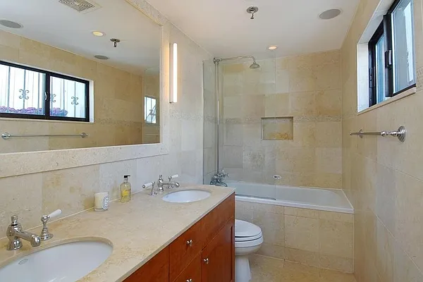 Rented by Corcoran | media 14