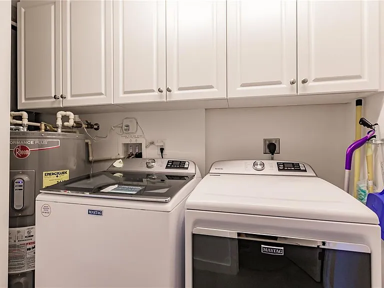 1200 E Peppertree Ln #402 — Photo 25