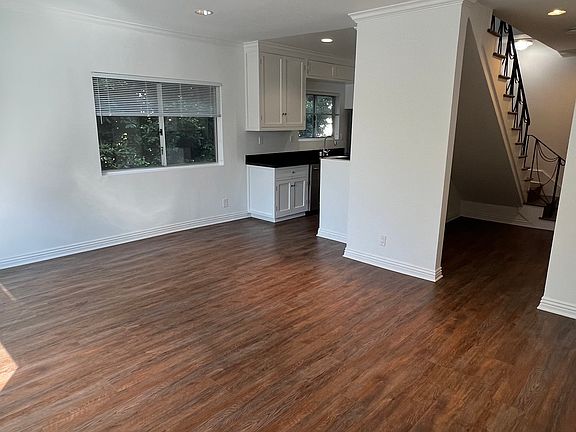5th image of 9131 Cattaraugus Ave APT 10