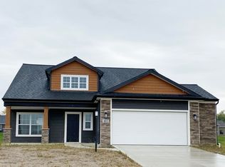 401 Railroader Dr, Garrett, IN 46738