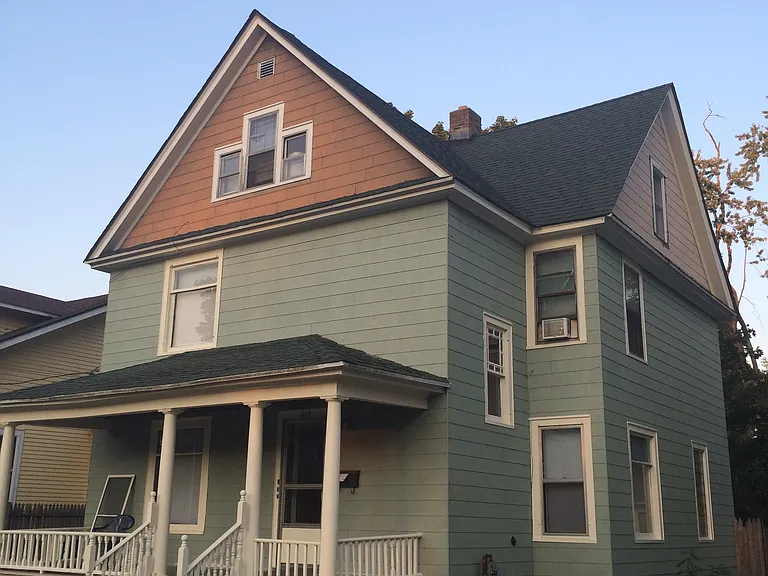 615 Locust St — Photo 12