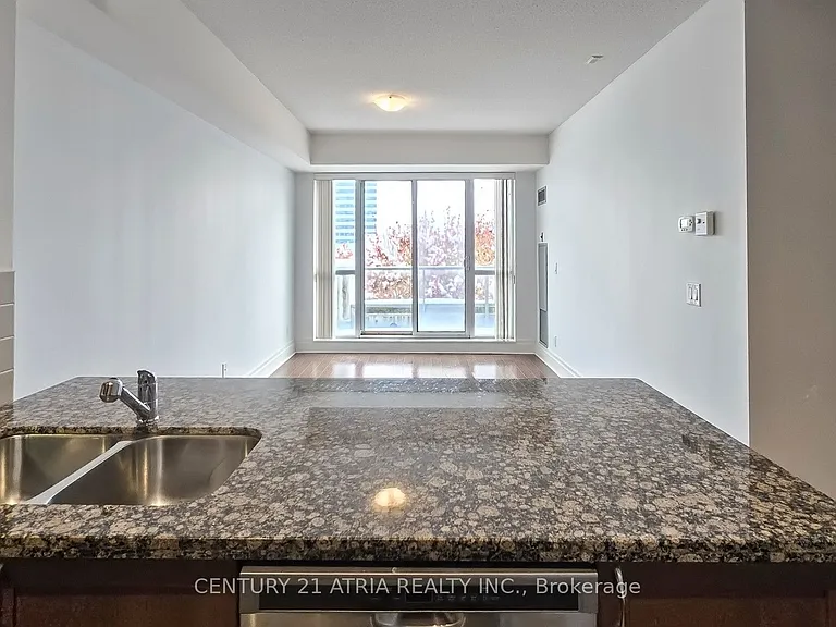 57 Upper Duke Cres #311D — Photo 22