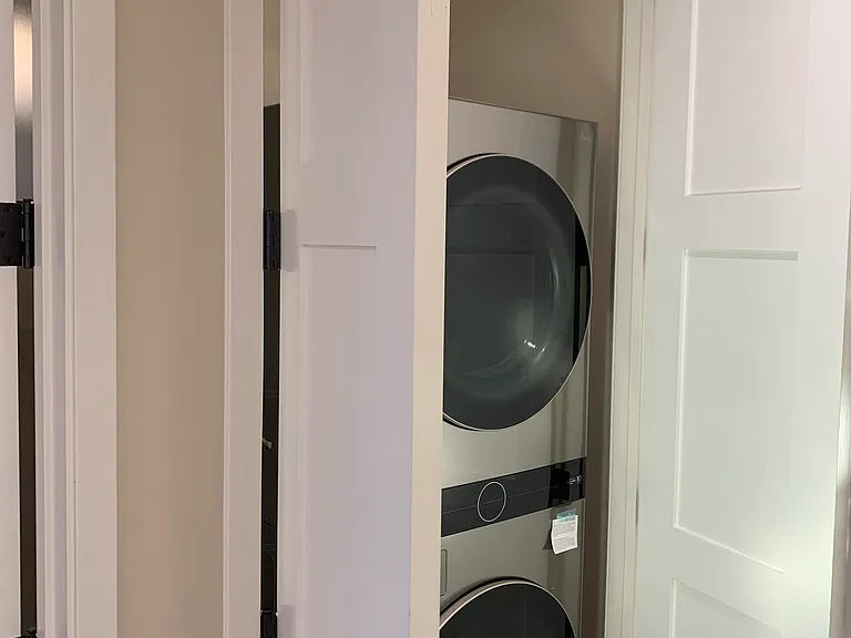 18241 McCoy Ave — Photo 8
