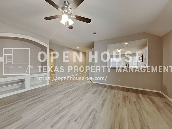 3rd image of 1327 Coppercrest Dr