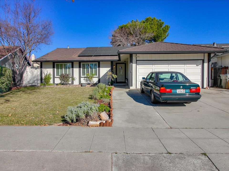1st image of 381 Henderson Dr