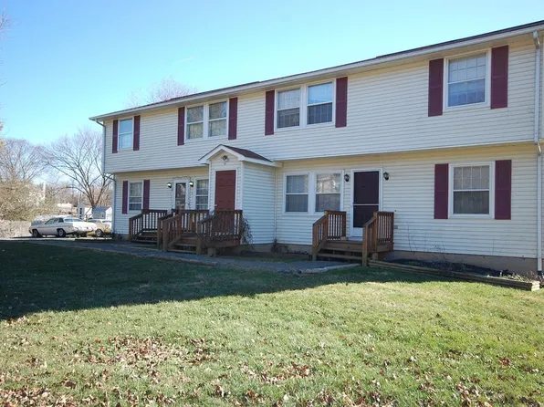 11 S Church St, Lovettsville, VA 20180