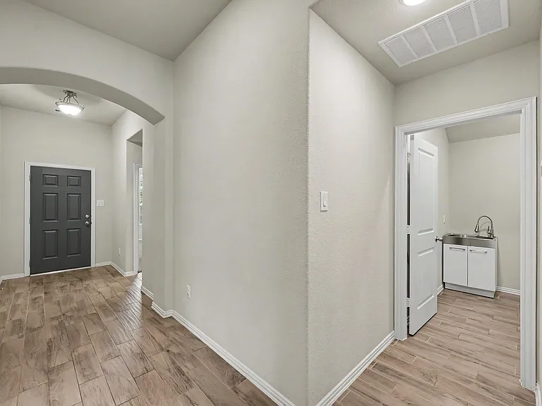 185 Emory Birch Dr — Photo 4