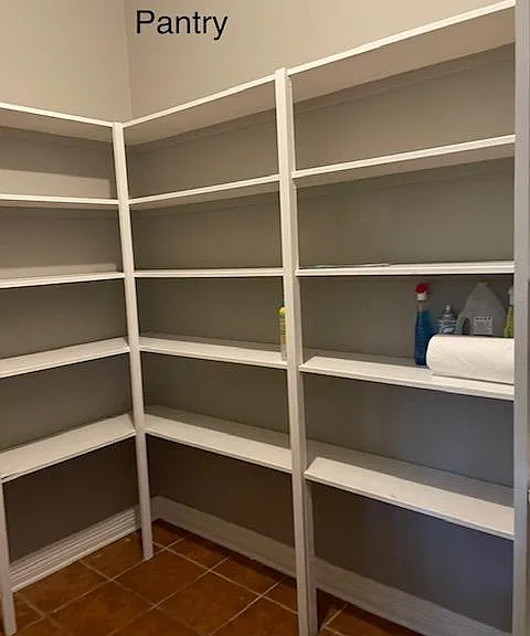 walk in pantry