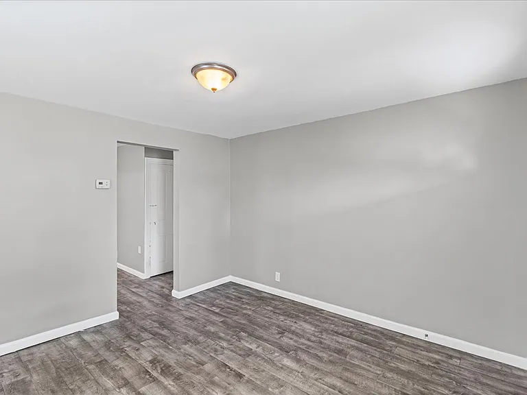 675 Main St #2 — Photo 7