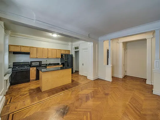 Rented by MNS | media 7